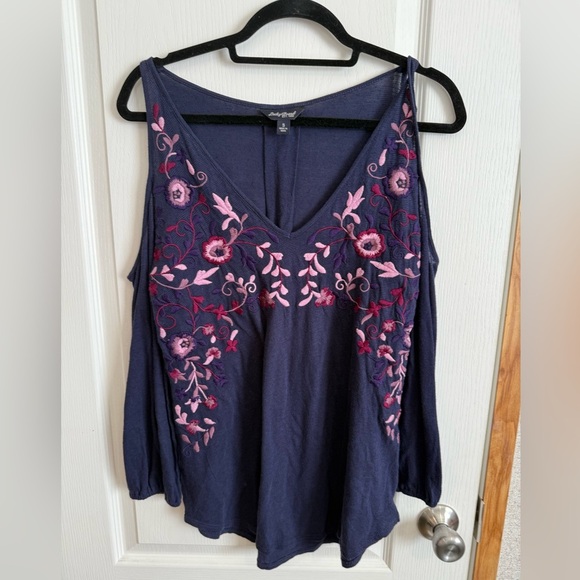 Lucky Brand Dark Blue Top with Pink Floral Design - Picture 1 of 9